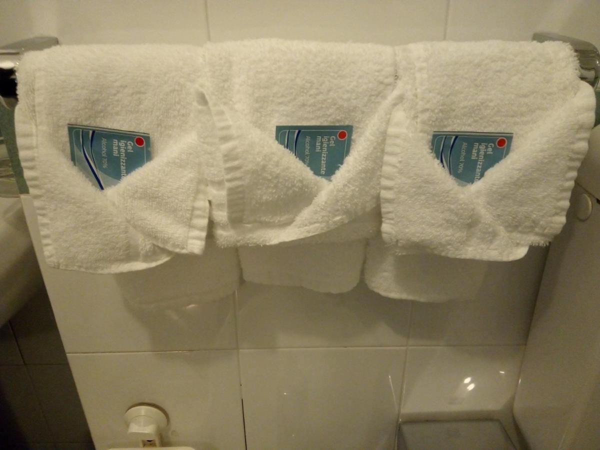 Hotel Tirreno Genua Zewnętrze zdjęcie