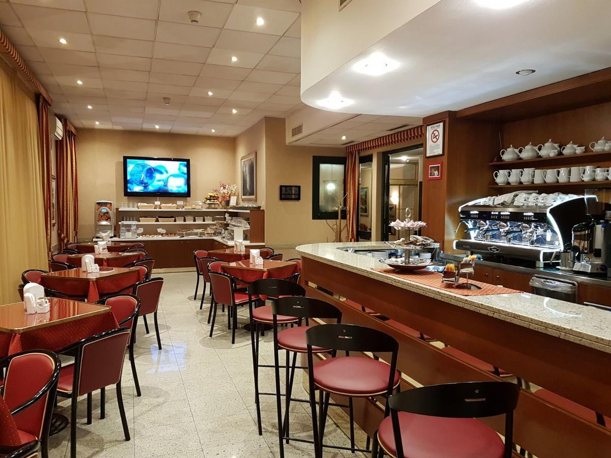 Hotel Tirreno Genua Zewnętrze zdjęcie