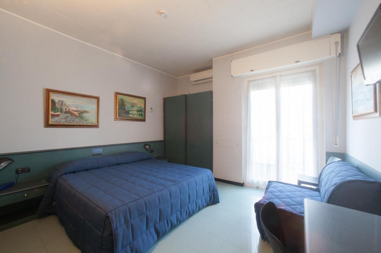Hotel Tirreno Genua Zewnętrze zdjęcie